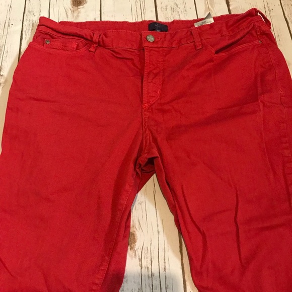 Petite Red Jeans - Picture 3 of 7